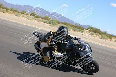 media/Oct-01-2023-SoCal Trackdays (Sun) [[4c570cc352]]/Turn 10 Inside (1250pm)/